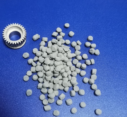 Matière de base titanique de moulage par injection en métal