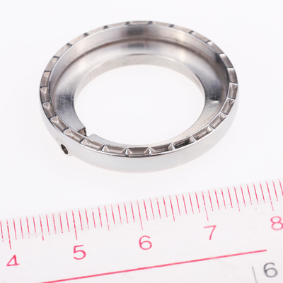 Pièces de métallurgie des poudres de passivation